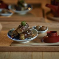 お餅でアレンジ「餅の肉巻き炒め」
