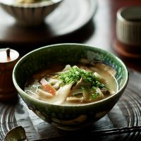 寒い季節はほっこり温まる「だんご汁」