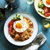 食欲を刺激する「大人のアジアンチキンライス」