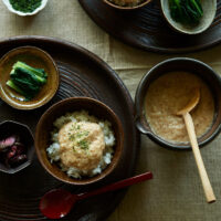かつおだしを使った「とろろご飯」